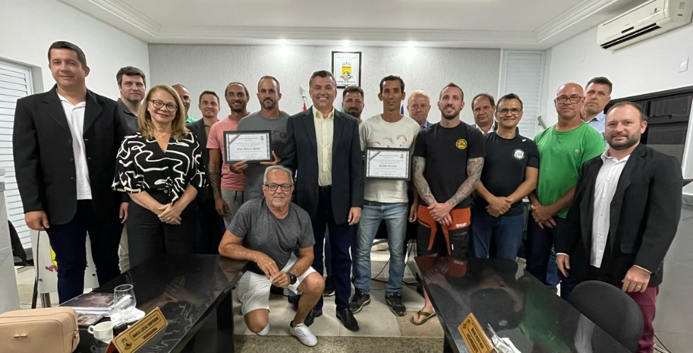 Câmara Homenageia Dia Municipal do Esporte de Aventura