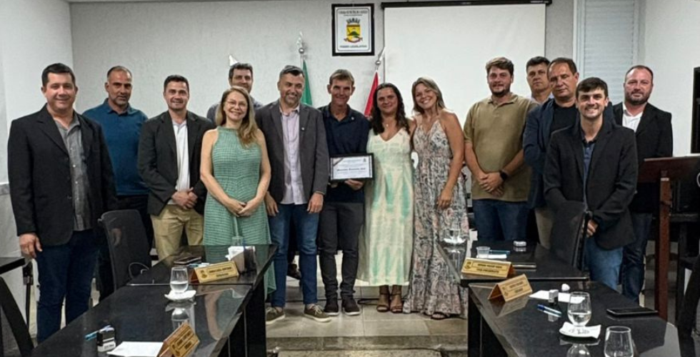 Câmara Homenageia destaque na produção de Cafés Especiais na Comunidade da Bateia