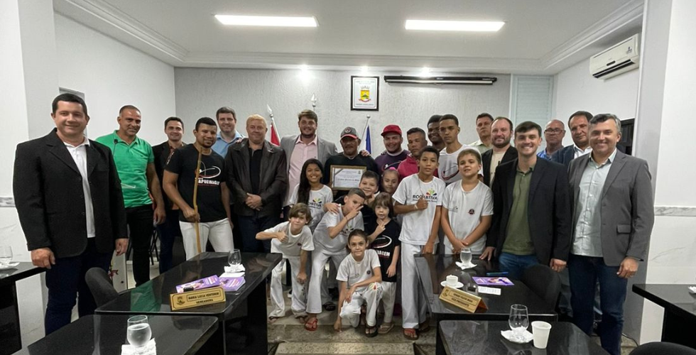 Câmara Homenageia Dia Municipal da Capoeira 