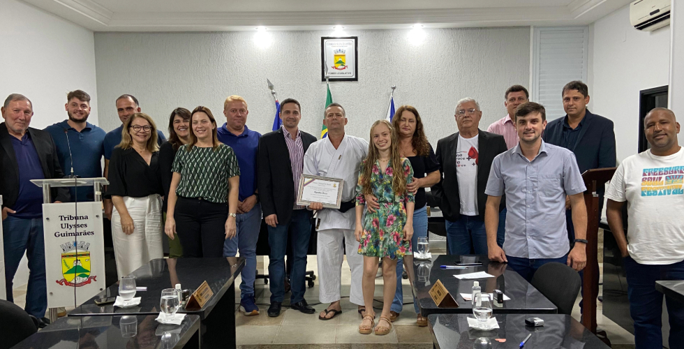 Câmara Municipal de Castelo institui e faz homenagem ao Dia Municipal do Karatê